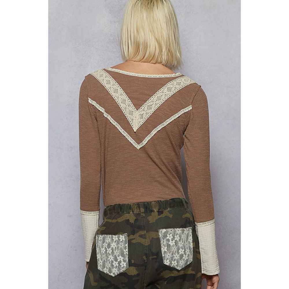 POL Brown Ribbed V Neck Lace Trim Henley Top - Picture 3 of 5